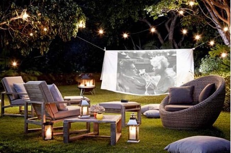 20+ Cool backyard movie theaters for outdoor entertaining